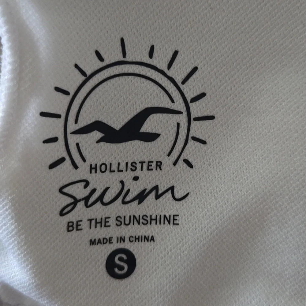 Hollister excellent smocked